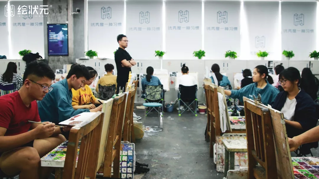 杭州美术高考培训班，美术生如何选择？